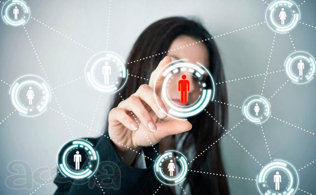 Помогаю предпринимателям увеличивать продажи с помощью соцсетей и контекстной рекламы